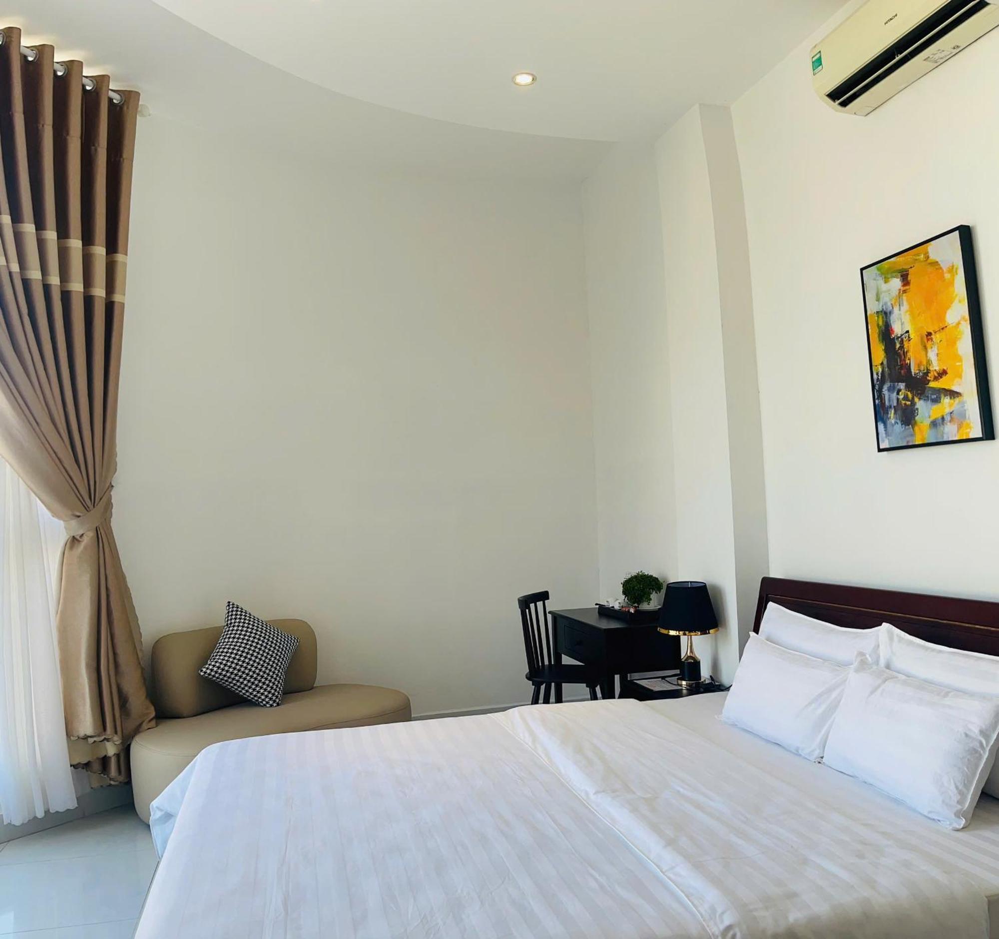 Khach San Romo Hotel กว๋างหงาย ภายนอก รูปภาพ