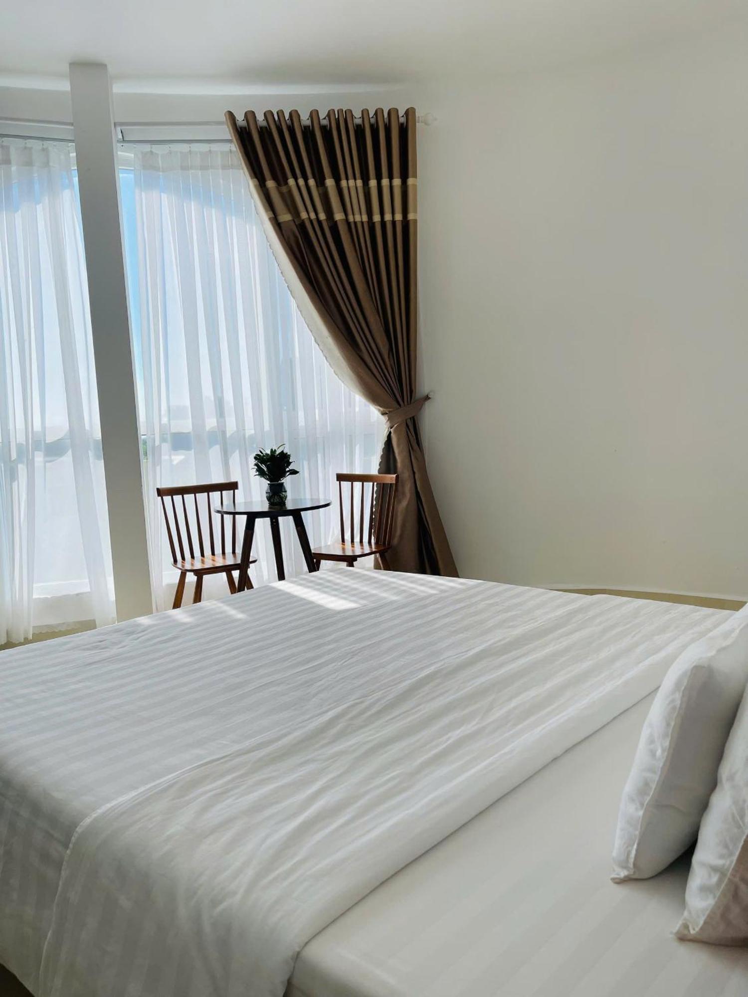 Khach San Romo Hotel กว๋างหงาย ภายนอก รูปภาพ