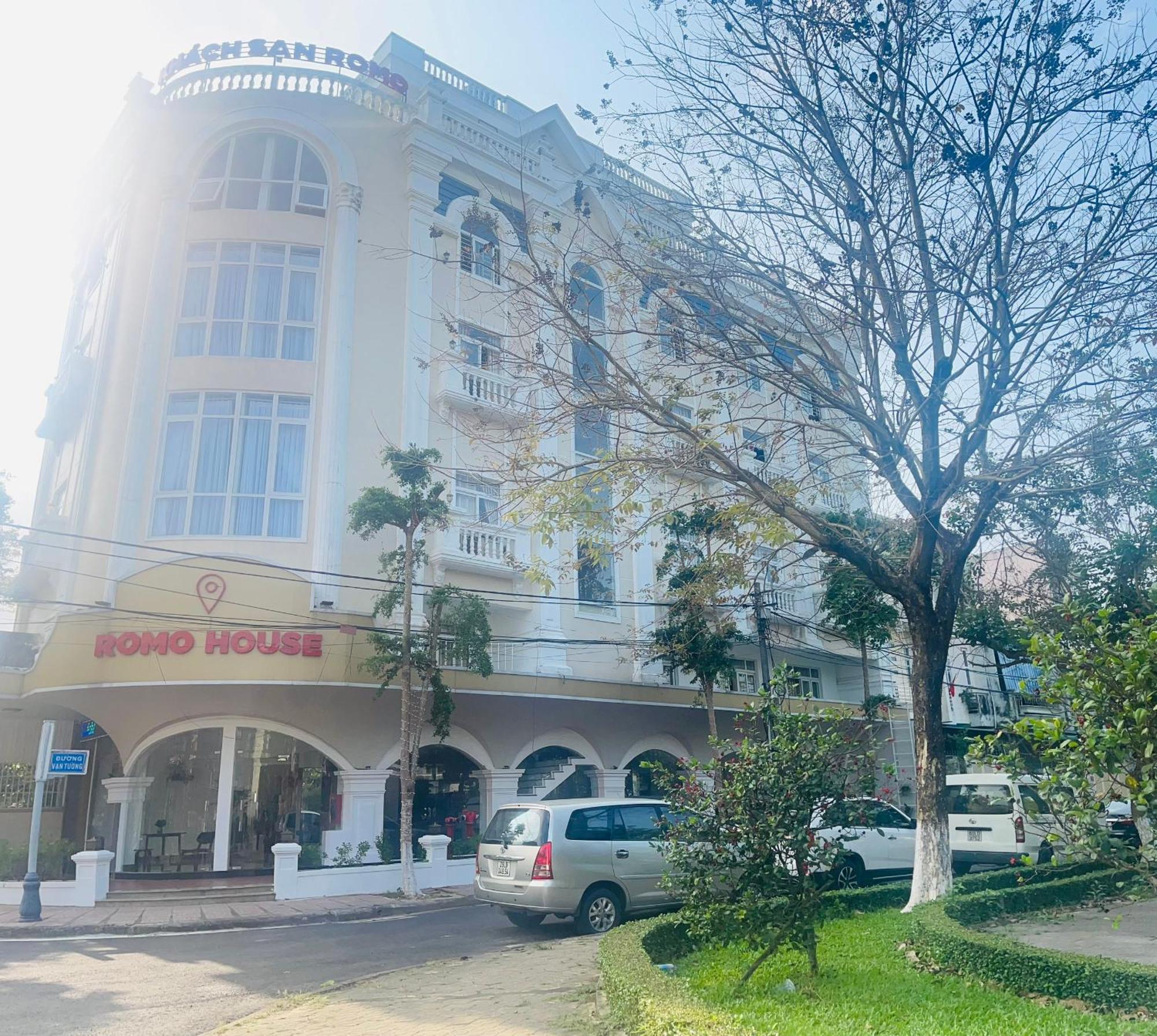 Khach San Romo Hotel กว๋างหงาย ภายนอก รูปภาพ