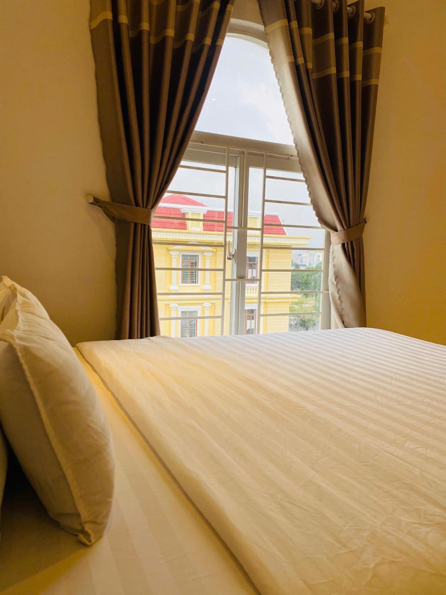 Khach San Romo Hotel กว๋างหงาย ภายนอก รูปภาพ
