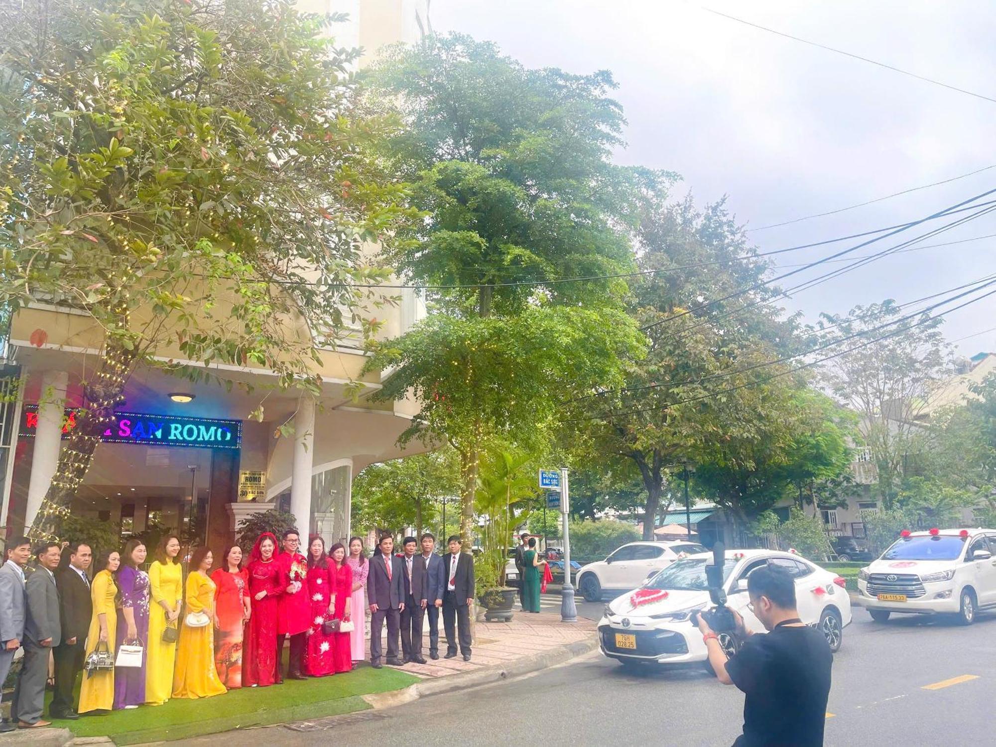 Khach San Romo Hotel กว๋างหงาย ภายนอก รูปภาพ
