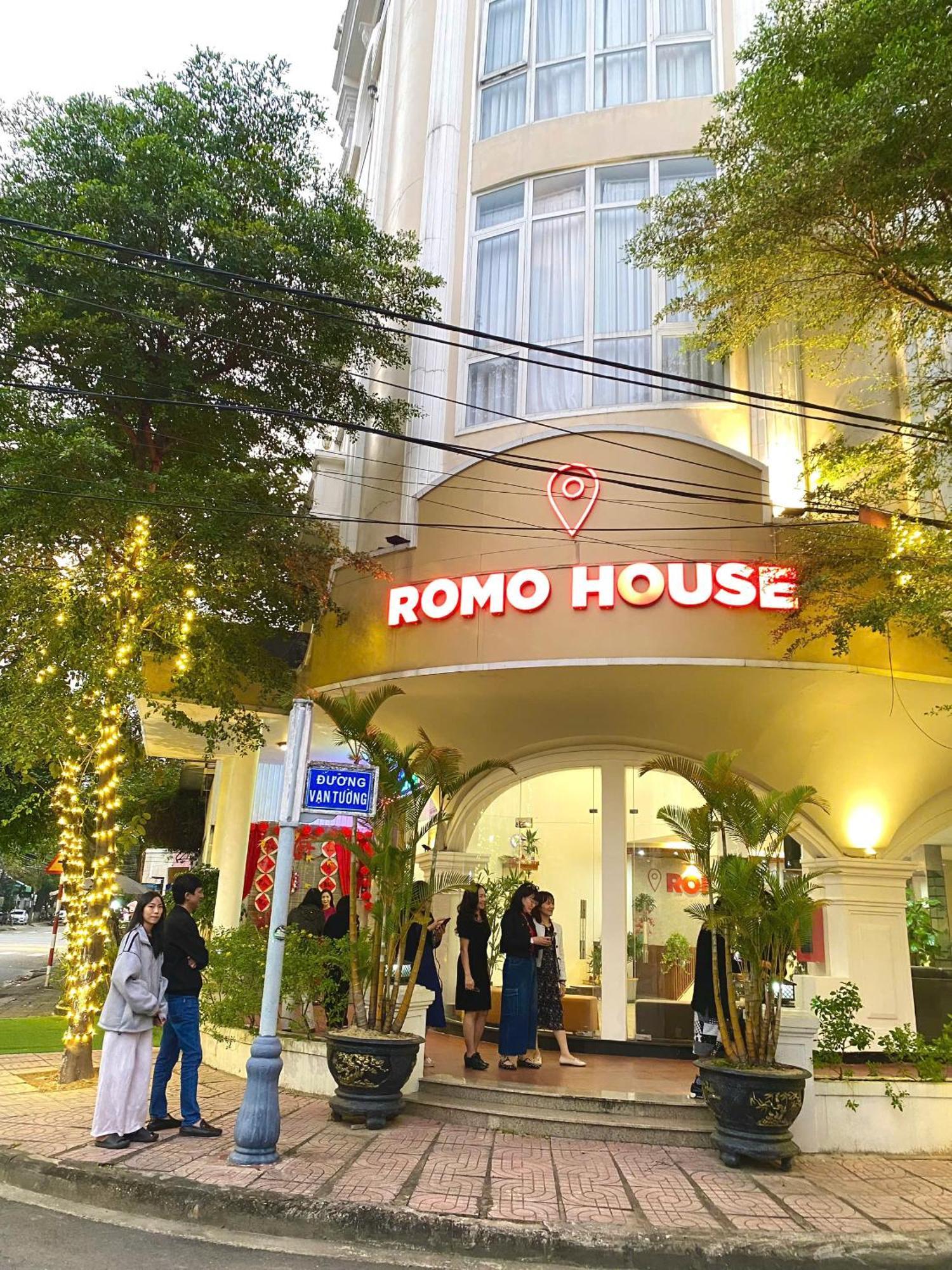 Khach San Romo Hotel กว๋างหงาย ภายนอก รูปภาพ