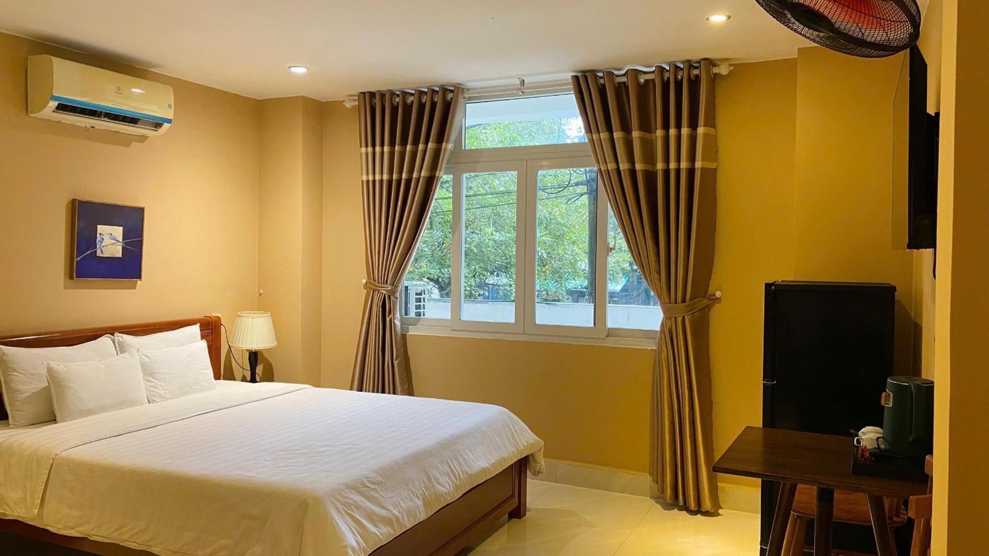 Khach San Romo Hotel กว๋างหงาย ภายนอก รูปภาพ