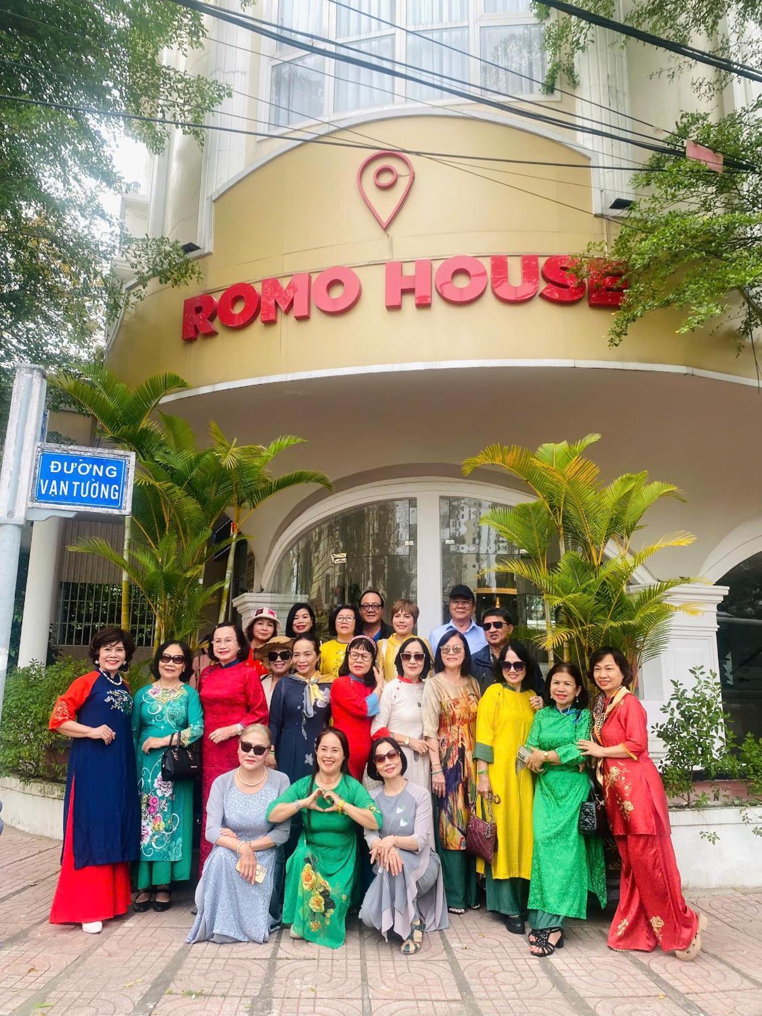 Khach San Romo Hotel กว๋างหงาย ภายนอก รูปภาพ
