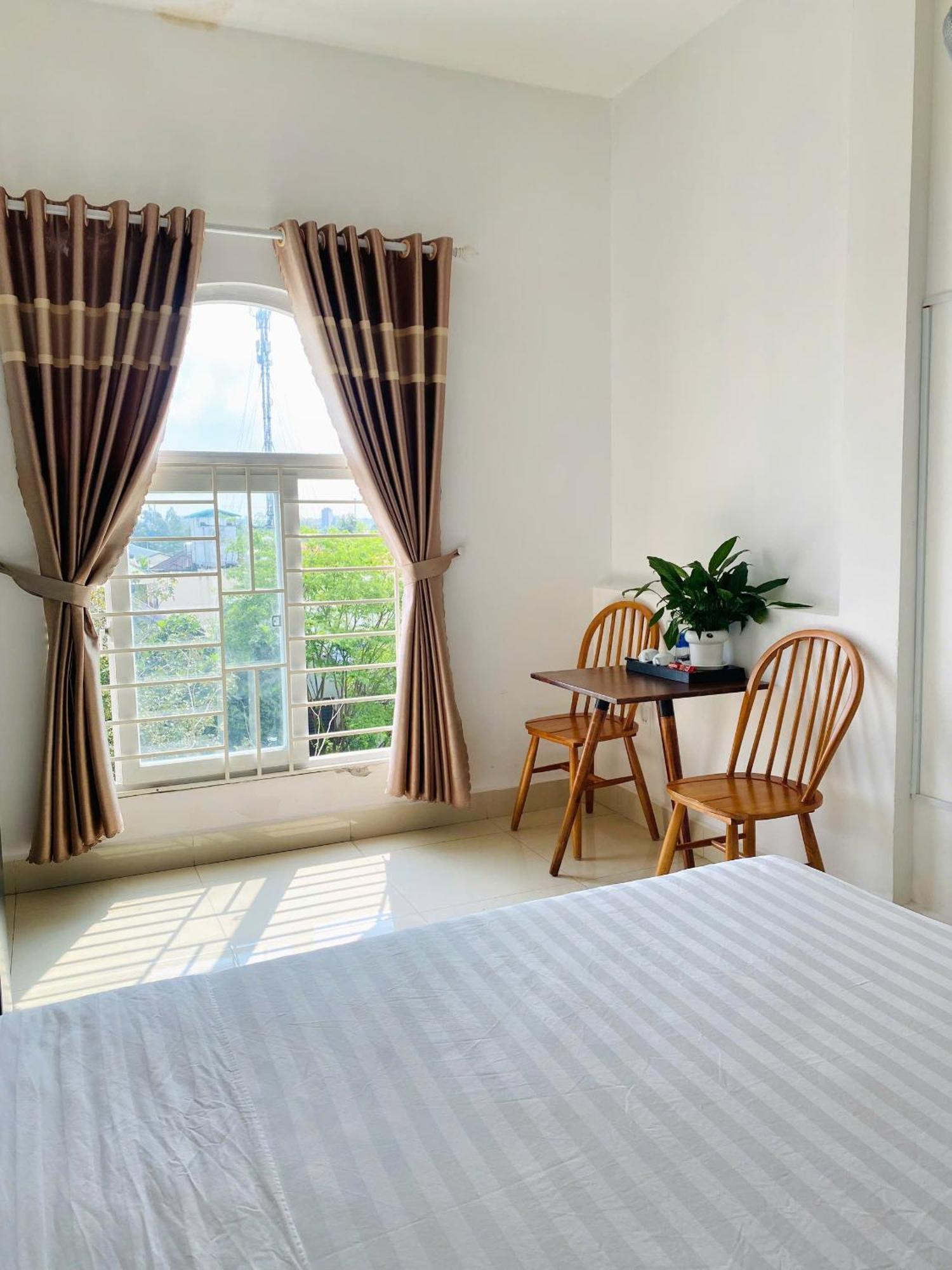 Khach San Romo Hotel กว๋างหงาย ภายนอก รูปภาพ